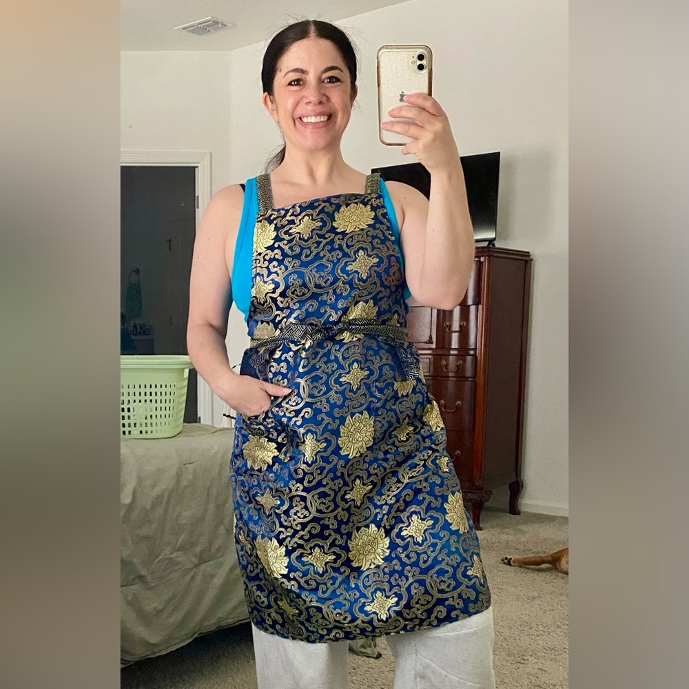 Backless Silk Apron